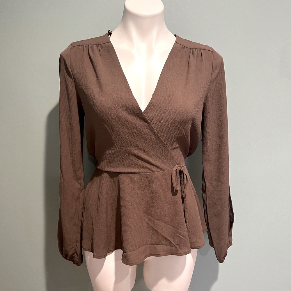 Monteau Side Tie Faux Wrap Top With Long Sleeve Slits Brown/Tan size M